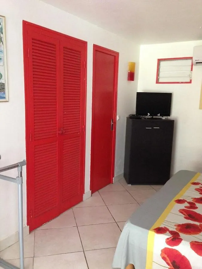 Daire Appartement Terrasse A La Marina Proche Commodites Saint-Francois